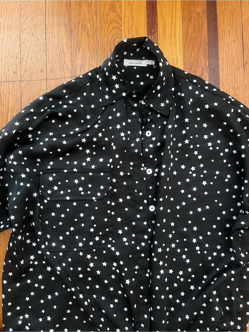 Skylar + Madison black silky star cosmos shirt button up long sleeve L large EUC